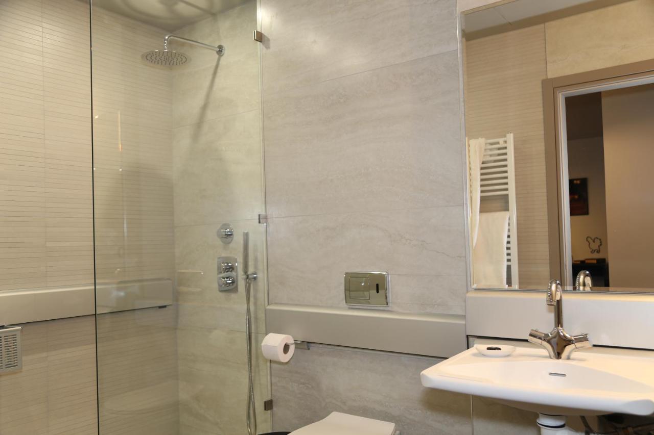 Rooster Suites أثينا المظهر الخارجي الصورة