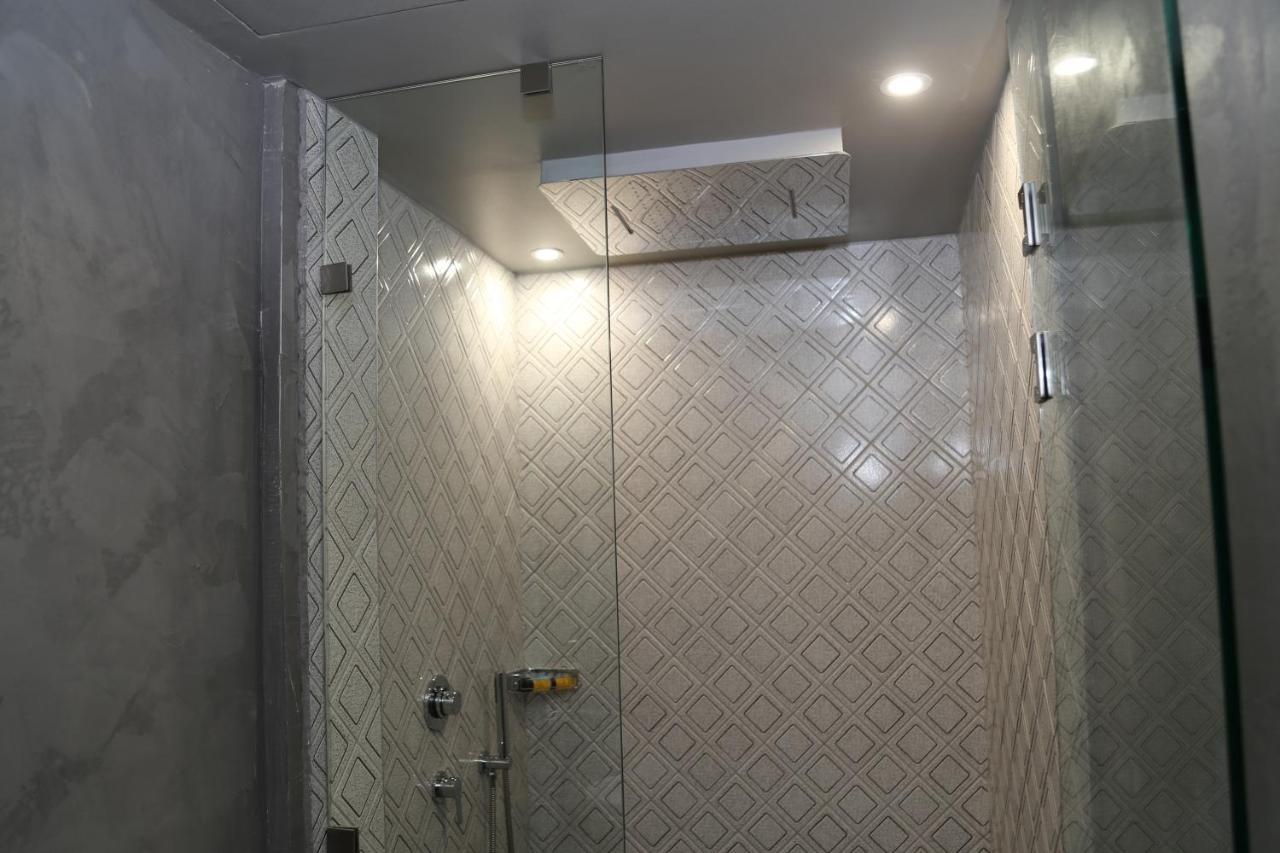 Rooster Suites أثينا المظهر الخارجي الصورة