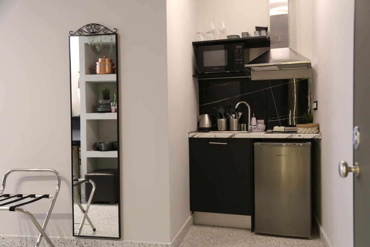 Rooster Suites أثينا المظهر الخارجي الصورة