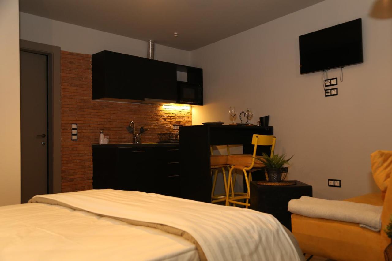 Rooster Suites أثينا المظهر الخارجي الصورة