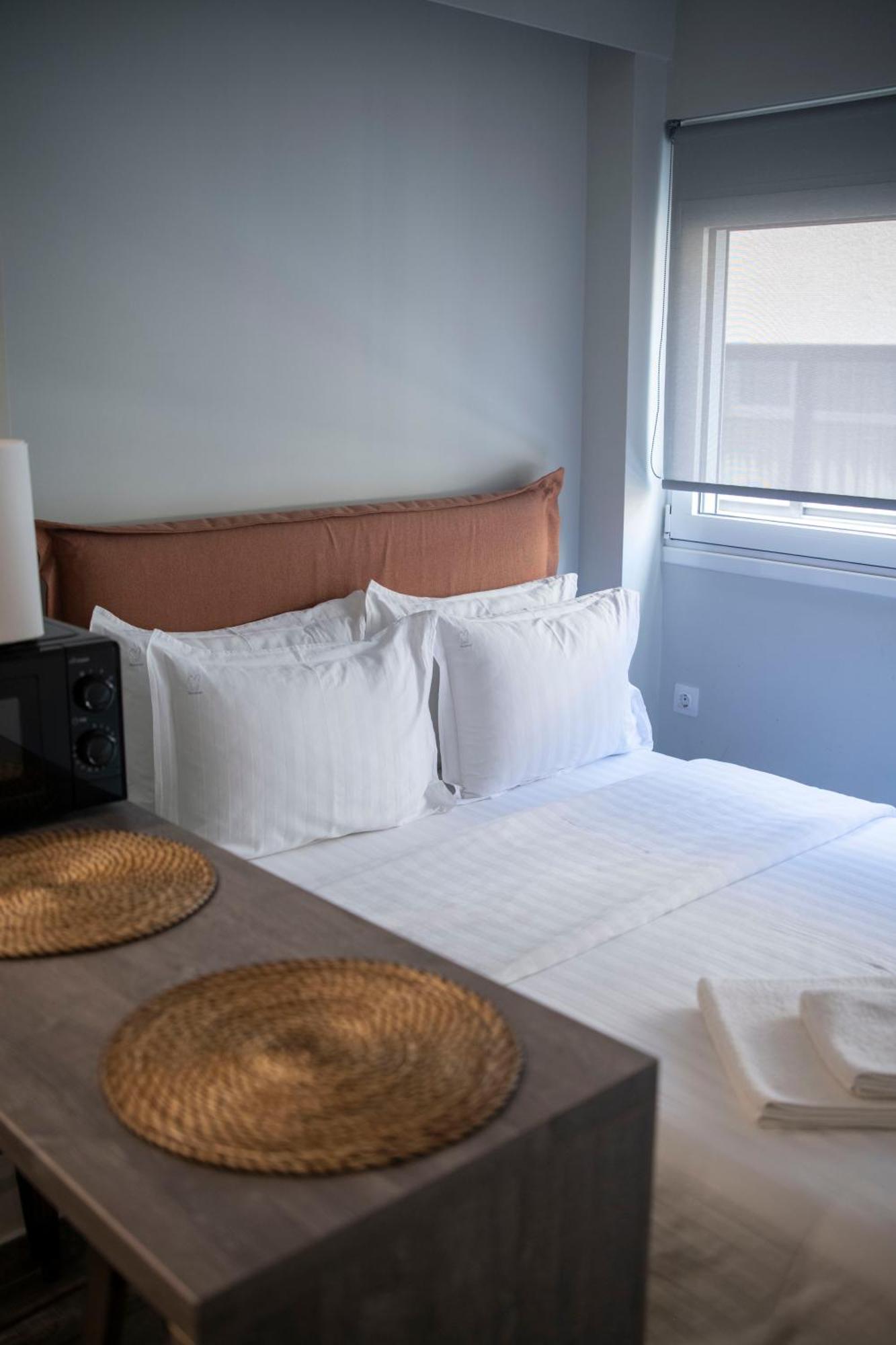 Rooster Suites أثينا المظهر الخارجي الصورة