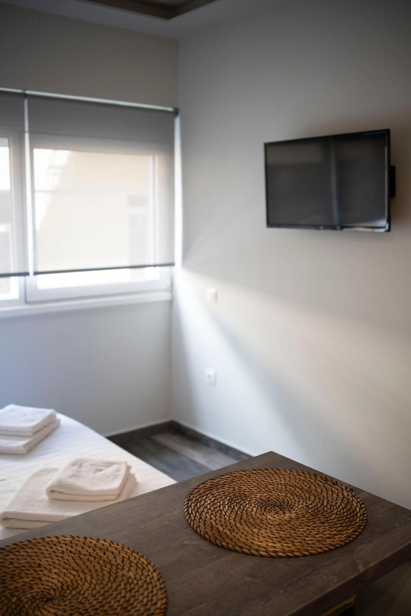Rooster Suites أثينا المظهر الخارجي الصورة